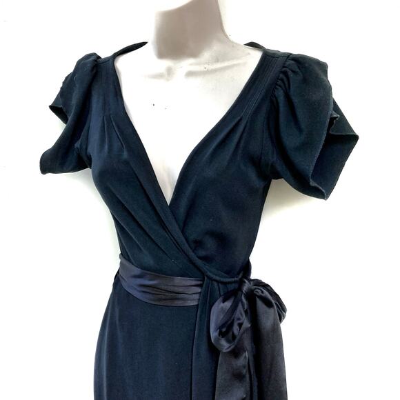 Vintage Diane von Furstenberg “Antoinette” Wool Wrap Dress | Fall Heritage Edit - Picture 6 of 16